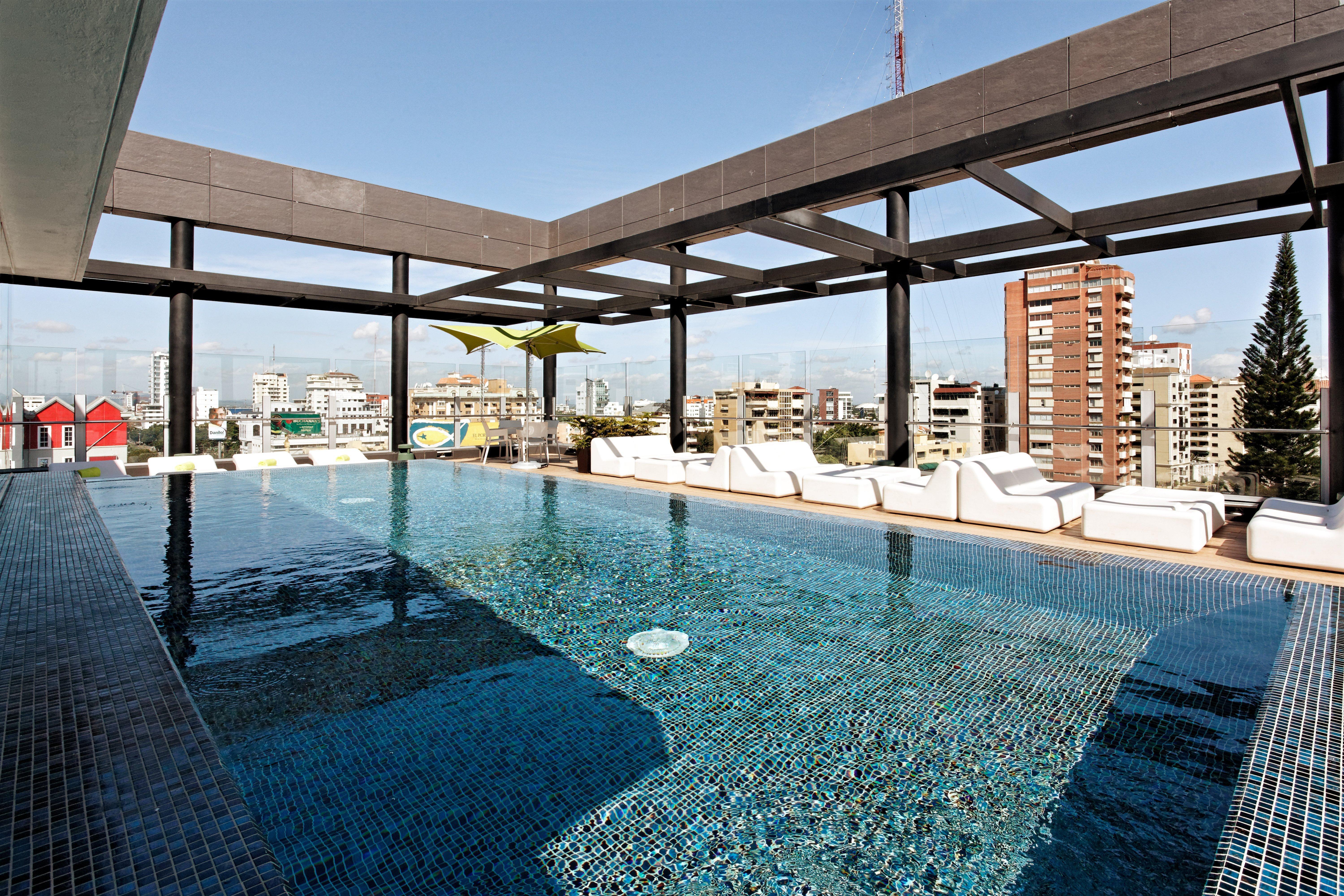 فندق وأجنحة هوليداي إن سانتو دومينجو المظهر الخارجي الصورة Rooftop pool
