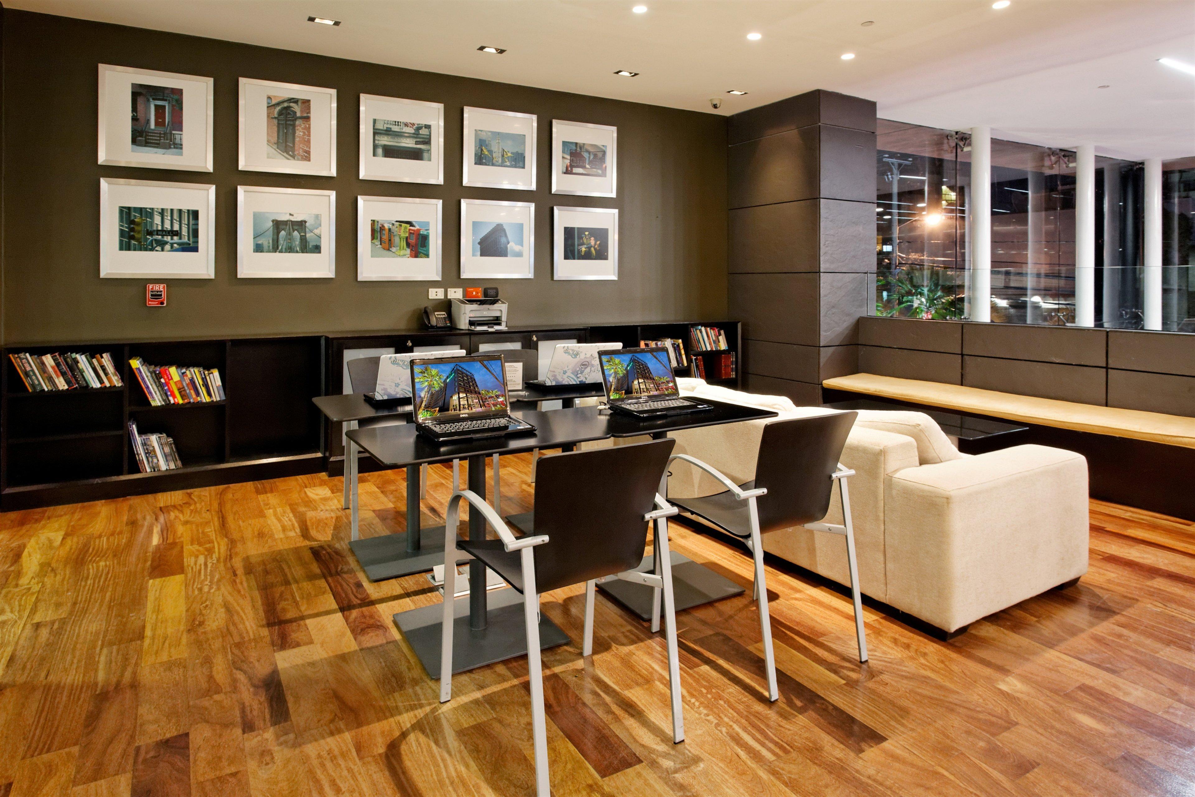 فندق وأجنحة هوليداي إن سانتو دومينجو المظهر الخارجي الصورة Office interior