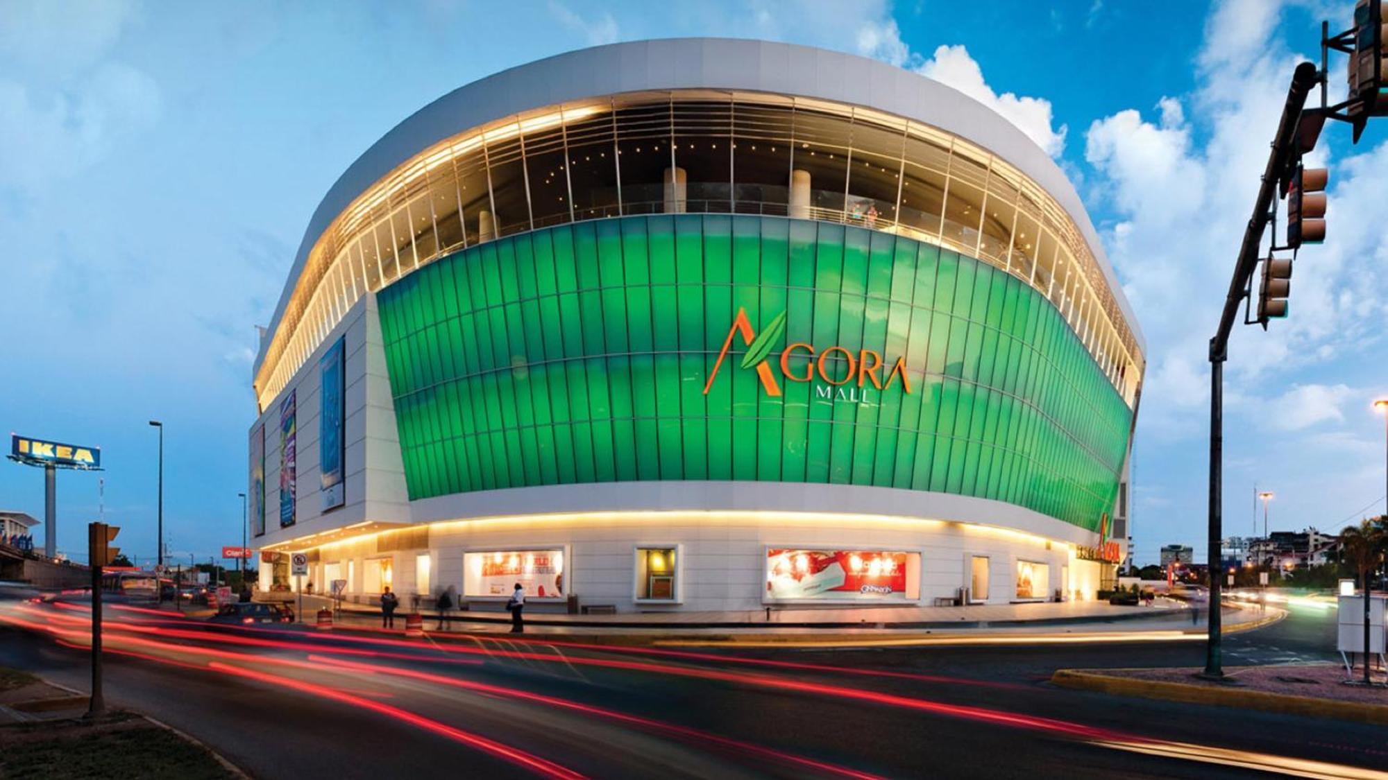 فندق وأجنحة هوليداي إن سانتو دومينجو المظهر الخارجي الصورة Aeon Mall in El Salvador